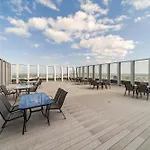 Апартаменты Ans Hanza Tower No 428 - Swimming Pool, Sauna, Jacuzzi, Viewing Terrace