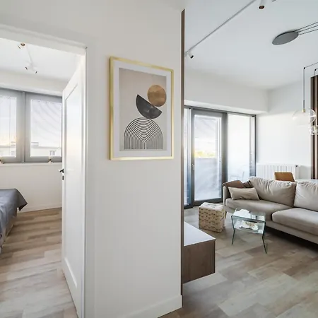Hanza Tower No 428 - Swimming Pool, Jacuzzi, Balcony, Viewing Terrace