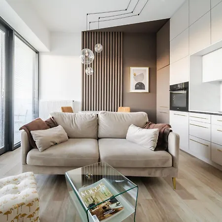 Apartment Hanza Tower No 428 - Swimming Pool, Jacuzzi, Balcony, Viewing Terrace