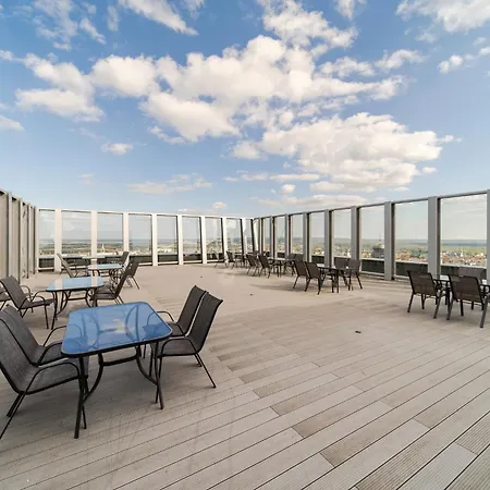 Apartment Hanza Tower No 428 - Swimming Pool, Jacuzzi, Balcony, Viewing Terrace