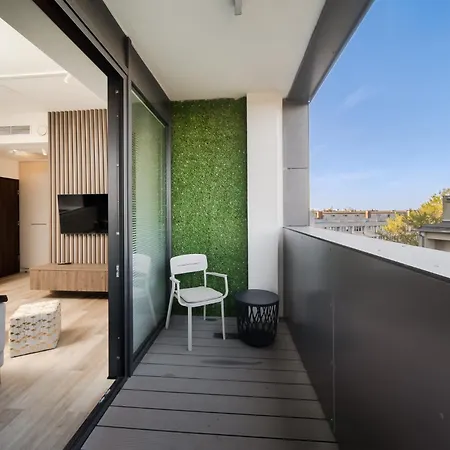 Apartment Hanza Tower No 428 - Swimming Pool, Jacuzzi, Balcony, Viewing Terrace