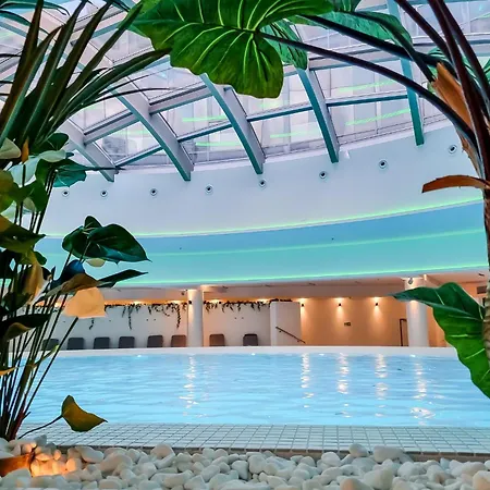 Apartment Hanza Tower No 428 - Swimming Pool, Jacuzzi, Balcony, Viewing Terrace
