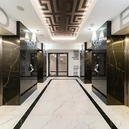 Hanza Tower No 428 - Swimming Pool, Jacuzzi, Balcony, Viewing Terrace Apartment *