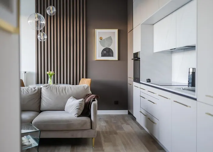 Ans Hanza Tower No 428 - Swimming Pool, Sauna, Jacuzzi, Viewing Terrace Apartment *