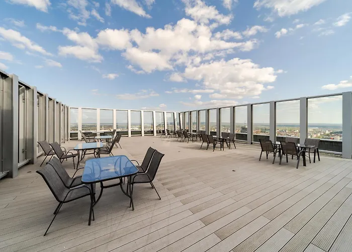 Apartment Ans Hanza Tower No 428 - Swimming Pool, Sauna, Jacuzzi, Viewing Terrace